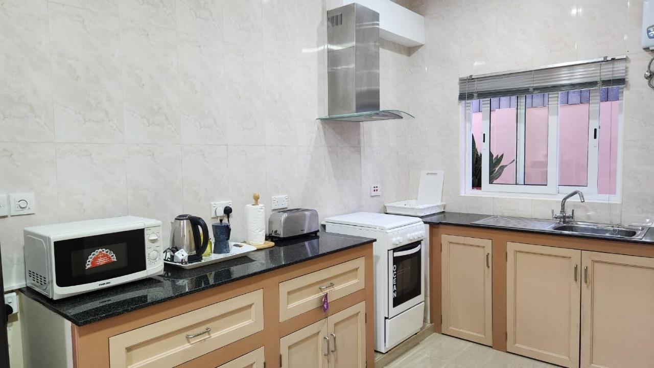 Green Self-Catering Apartment Beau Vallon  Exteriör bild